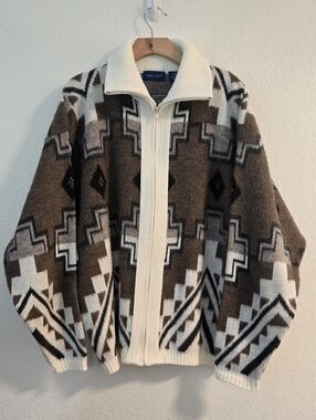 Vintage Geometric Zip-Up Cardigan Sweater - Brown & Cream